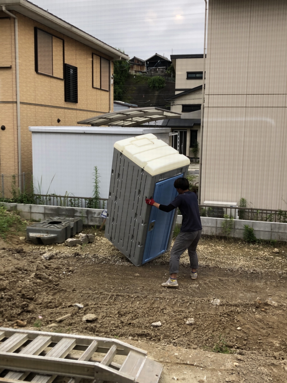 トイレ引上げ