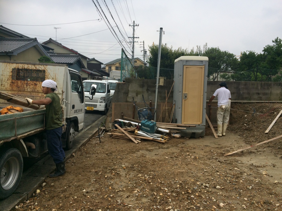 基礎工事開始